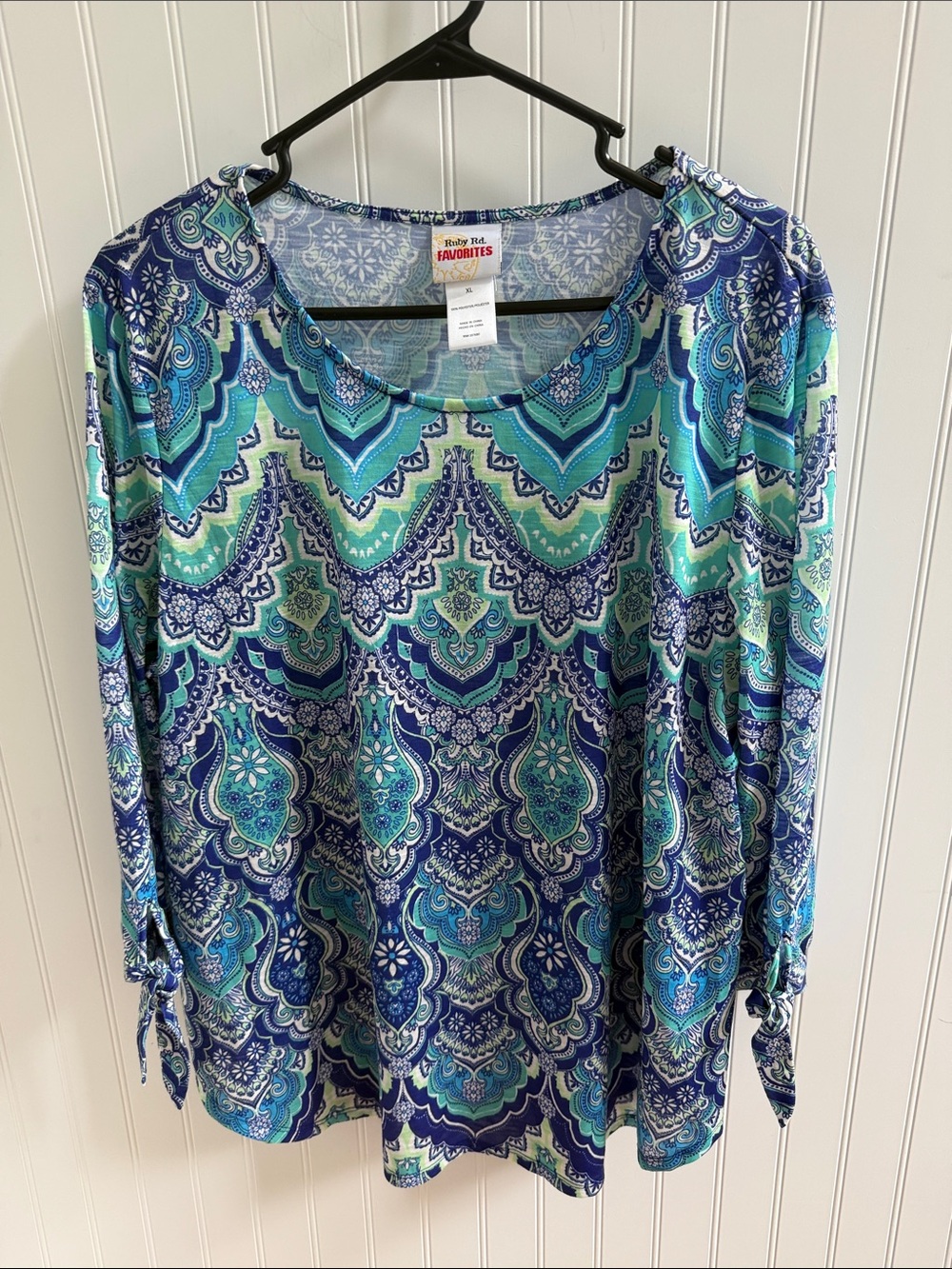 (357)Ruby Rd. Teal & Navy Paisley Long Sleeve Tie-Sleeve Top